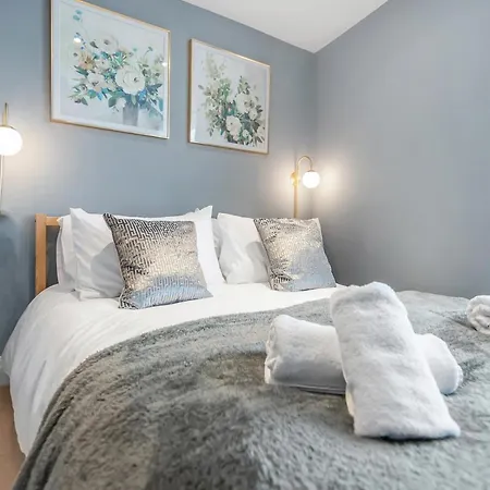 Stylish Apartment Near Norwich Cathedral & Castle Норвич Экстерьер фото